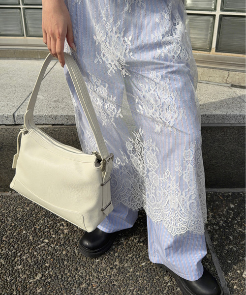 DRAW（ドロー）の「DRAW(ドロー) / ワンハンドル ショルダーバッグ Belted Hand bag（ショルダーバッグ・レディース・クリーム/ベージュ/ネイビー・FREE）」の2枚目の写真
