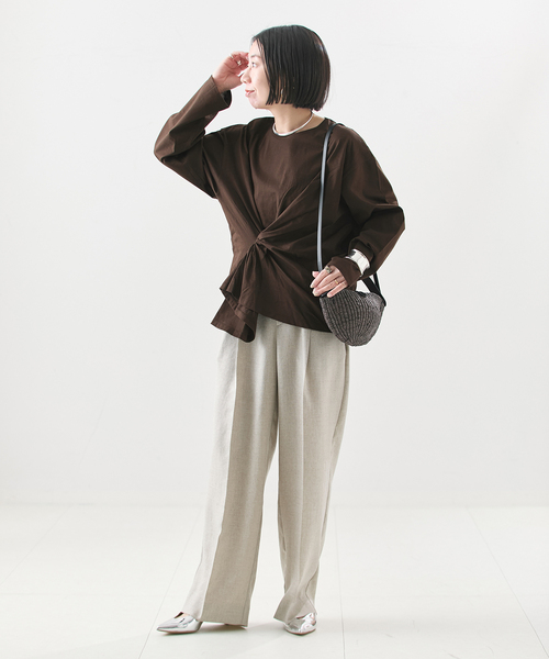 journal standard L'essage(ジャーナルスタンダードレサージュ)の「【金子綾さん着用】ツイストプルオーバー(Tシャツ/カットソー・レディース・ブラック/ブラウン/ホワイト・FREE)」の14枚目の写真