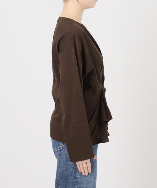 journal standard L'essage(ジャーナルスタンダードレサージュ)の「【金子綾さん着用】ツイストプルオーバー(Tシャツ/カットソー・レディース・ブラック/ブラウン/ホワイト・FREE)」の21枚目の写真