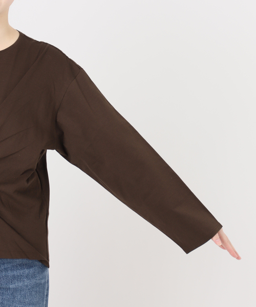 journal standard L'essage(ジャーナルスタンダードレサージュ)の「【金子綾さん着用】ツイストプルオーバー(Tシャツ/カットソー・レディース・ブラック/ブラウン/ホワイト・FREE)」の22枚目の写真