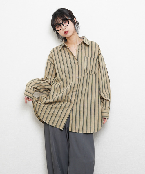 Chillfar(チルファー)の「ダブルストライプオーバーシャツ(シャツ/ブラウス・レディース・ベージュ/オフホワイト/ブラック・FREE)」の1枚目の写真