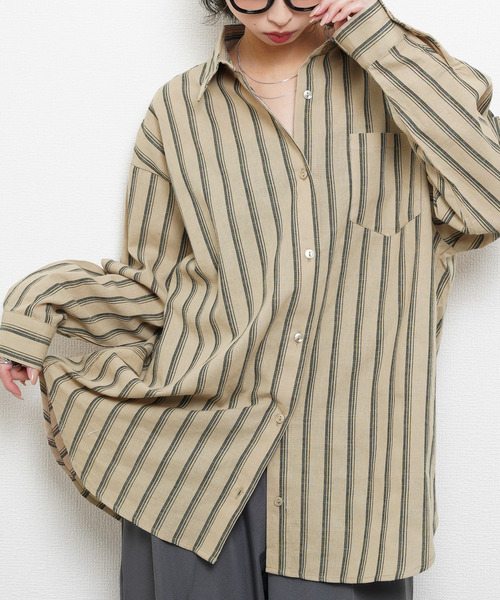 Chillfar(チルファー)の「ダブルストライプオーバーシャツ(シャツ/ブラウス・レディース・ベージュ/オフホワイト/ブラック・FREE)」の4枚目の写真
