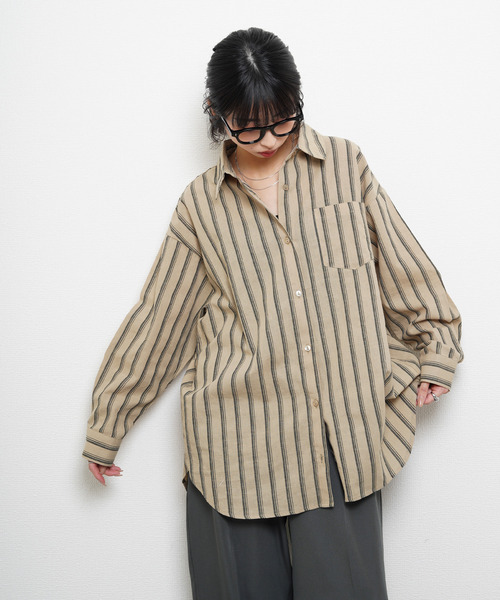 Chillfar(チルファー)の「ダブルストライプオーバーシャツ(シャツ/ブラウス・レディース・ベージュ/オフホワイト/ブラック・FREE)」の5枚目の写真