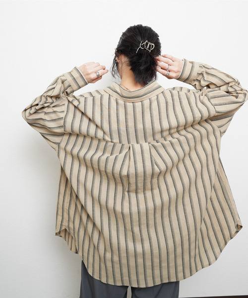 Chillfar(チルファー)の「ダブルストライプオーバーシャツ(シャツ/ブラウス・レディース・ベージュ/オフホワイト/ブラック・FREE)」の10枚目の写真