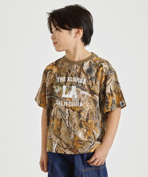 XLARGE KIDS(エクストララージキッズ)の「ツリーカモ柄 半袖Tシャツ(Tシャツ/カットソー・キッズ・ブラック/カーキ・140cm/130cm/120cm/110cm/100cm/90cm)」の1枚目の写真