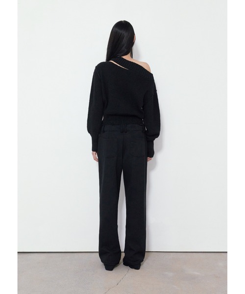 BOHEMSEO(ボヘミアンソウル)の「NECK CUTOUT SLIMFIT KNIT(ニット/セーター・メンズ・ブラック・OS)」の7枚目の写真