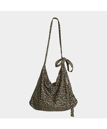 D.LAB（ディラップ）の「プラムパターンリボンエコバッグ-レオパード（メッセンジャーバッグ）」