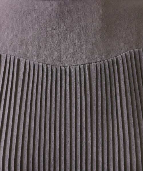 index（インデックス）の「エアリープリーツスタンドカラーブラウス【洗濯機OK/イージーアイロン/防シワ】《5col》（シャツ/ブラウス・レディース・ベージュ系その他/サックスブルー系/ベージュ系その他7/チャコール/ブラック系・42/40/38/36）」の21枚目の写真