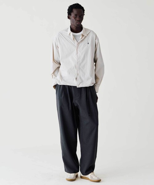 Gramicci(グラミチ)の「Gramicci | 〈別注〉2タック ワイドイージーパンツ MEN(その他パンツ・メンズ・グレー/ブラック/ブラウン・M/XL/L)」の2枚目の写真