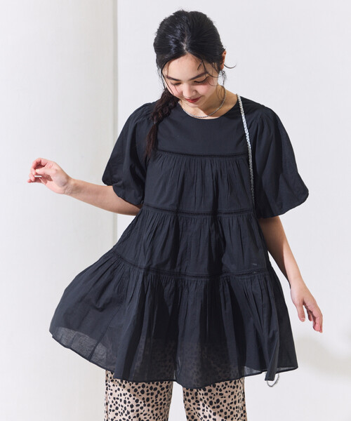 FREAK'S STORE(フリークスストア)の「インドボイル バックオープン ティアードミニワンピース/パフスリーブワンピース(ワンピース・レディース・レッド/ブラウン/ブラック/オフホワイト・フリ-)」の3枚目の写真