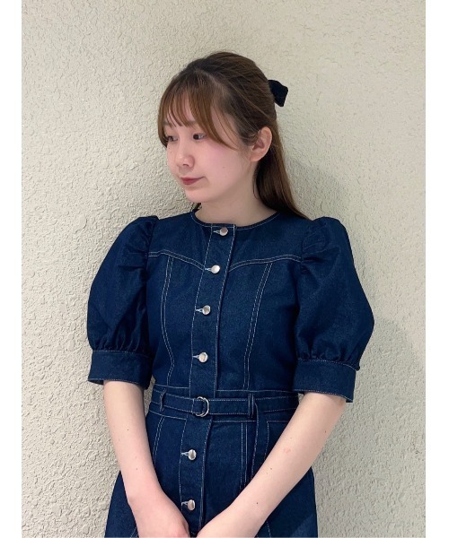 REDYAZEL（レディアゼル）の「ノーカラーデニムパフフレアロングワンピース（ワンピース・レディース・ネイビー/サックスブルー/ブラック・SMALL/MEDIUM）」の10枚目の写真