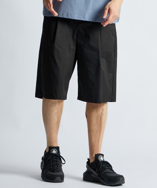 LANVIN en Bleu（ランバンオンブルー）の「ワンタック ワイドショーツ（その他パンツ・メンズ・カーキ/ブラック・48/52/50）」の2枚目の写真