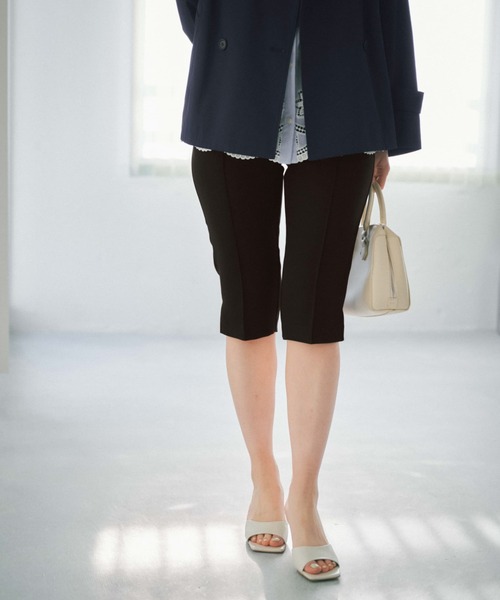 COHINA(コヒナ)の「ライトストレッチバイカーパンツ 【低身長・小柄女性】(その他パンツ・レディース・ブラック/ベージュ・XS/S)」の2枚目の写真