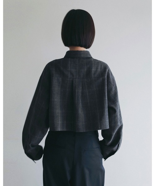 anuke（アンヌーク）の「Short Check Shirts（シャツ/ブラウス・レディース・チャコールグレー/ブラウン・FREE）」の5枚目の写真