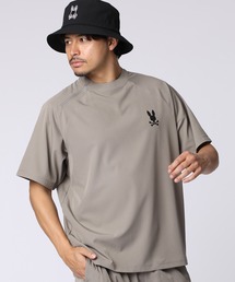 Psycho Bunny（サイコバニー）の「[WEB限定]リラックスフィット ロゴ モックネックTシャツ（Tシャツ/カットソー）」