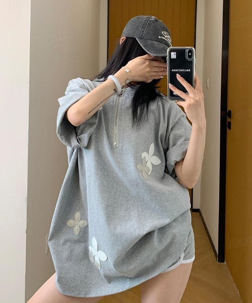 Dalfwin（ダールフィン）の「韓国ファッション RICECAKEフラワーパッチハーフジップ半袖Tシャツ（Tシャツ/カットソー・レディース・ブラック/グレー/ホワイト・FREE）」の3枚目の写真