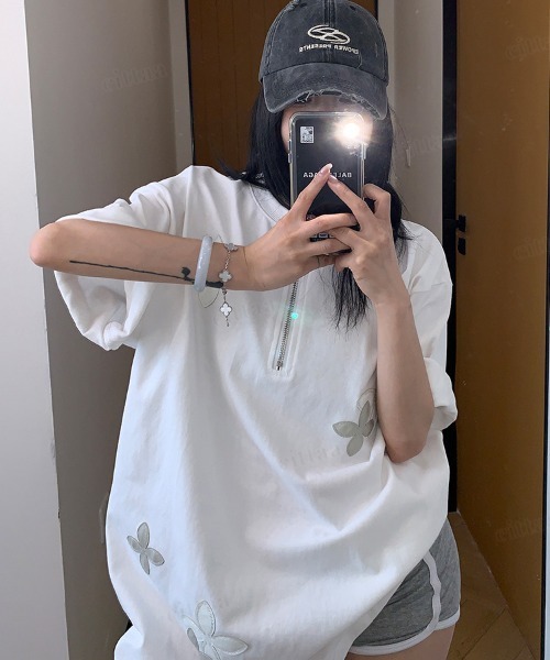 Dalfwin（ダールフィン）の「韓国ファッション RICECAKEフラワーパッチハーフジップ半袖Tシャツ（Tシャツ/カットソー・レディース・ブラック/グレー/ホワイト・FREE）」の17枚目の写真