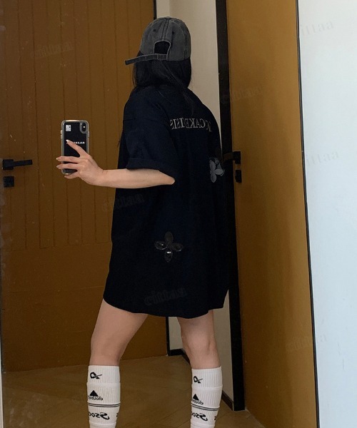 Dalfwin（ダールフィン）の「韓国ファッション RICECAKEフラワーパッチハーフジップ半袖Tシャツ（Tシャツ/カットソー・レディース・ブラック/グレー/ホワイト・FREE）」の7枚目の写真