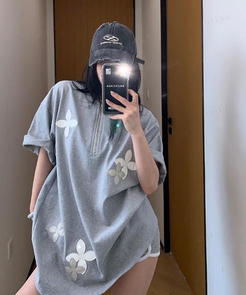 Dalfwin（ダールフィン）の「韓国ファッション RICECAKEフラワーパッチハーフジップ半袖Tシャツ（Tシャツ/カットソー・レディース・ブラック/グレー/ホワイト・FREE）」の22枚目の写真