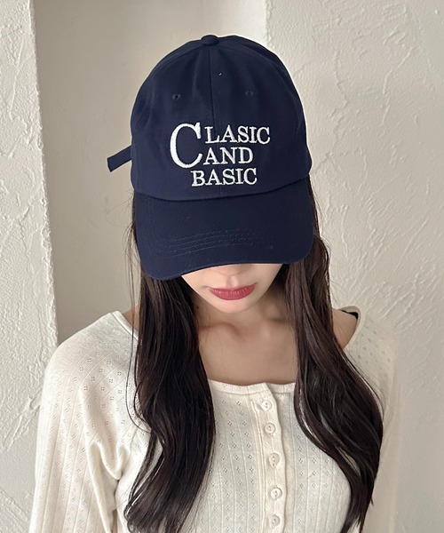 apres jour mignon（アプレジュールミニョン）の「【apresjour mignon×ARIAZ】配色刺しゅうキャップ（キャップ・レディース・ダークブラウン/ベージュ/ネイビー・ONESIZE）」の4枚目の写真