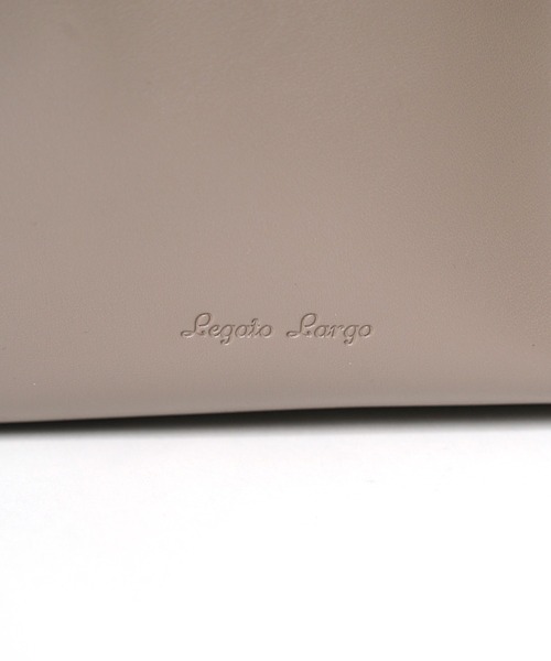 Legato Largo(レガートラルゴ)の「"02"≪Legato Largo≫肩楽 2ポケット フェイクレザー 2WAY ショルダーバッグ(ショルダーバッグ・レディース・ブラック/アイボリー/グレイッシュベージュ・ONE SIZE)」の22枚目の写真