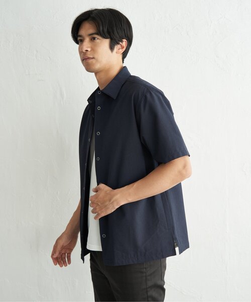 ikka(イッカ)の「イージーケア半袖シャウター(ブルゾン・メンズ・ベージュ/ネイビー/ブルー・XL/L/M/S)」の6枚目の写真