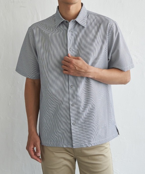 ikka(イッカ)の「イージーケア半袖シャウター(ブルゾン・メンズ・ベージュ/ネイビー/ブルー・XL/L/M/S)」の3枚目の写真