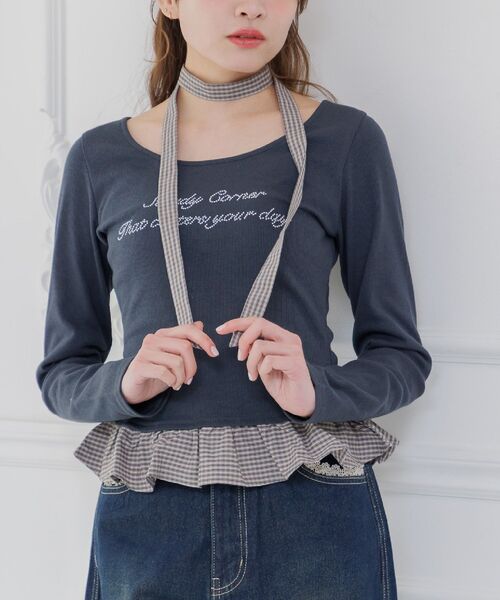 ems excite(エムズエキサイト)の「タイ付チェックフリルカットソー(Tシャツ/カットソー・レディース・チャコールグレー/ナチュラル/ダークブルー・FREE)」の1枚目の写真