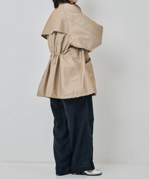 08sircus（ゼロエイトサーカス）の「[08sircus/ゼロハチサーカス]Giza cotton short trench coat（トレンチコート・レディース・ブラック/ベージュ・1）」の8枚目の写真