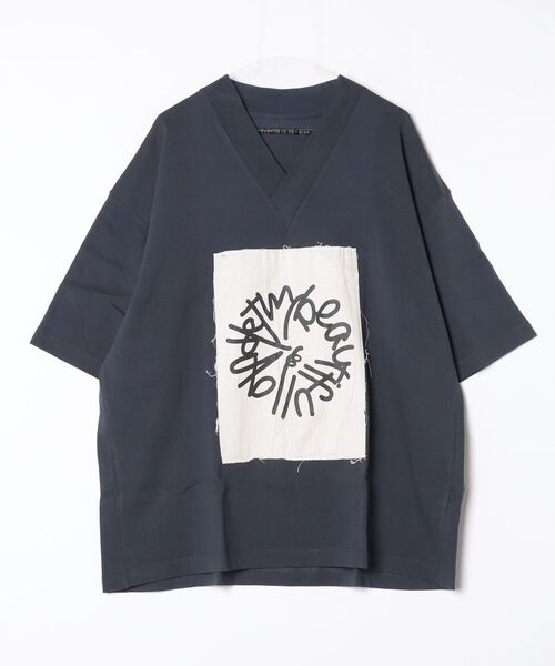 my beautiful landlet(マイビューティフルランドレット)の「【my beautiful landlet】 USA COTTON V-NECK BIG T-SHIRT - print(Tシャツ/カットソー・メンズ・オフホワイト/グレー/チャコールグレー/ブラック・FREE)」の3枚目の写真