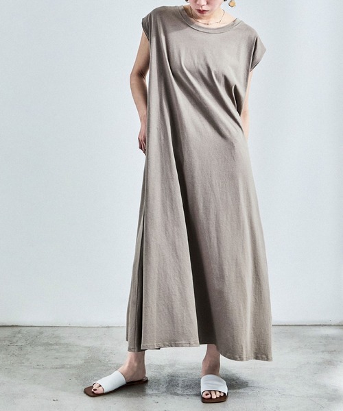 Fashion Letter(ファッションレター)の「フレンチスリーブ Tシャツワンピース(ワンピース・レディース・ブラック/グレイッシュベージュ・M)」の7枚目の写真