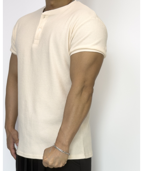 PACIENCIA(パシエンシア)の「マッスルフィットワッフルヘンリーネック半袖 IVORY(Tシャツ/カットソー・メンズ・その他・X-LARGE/XX-LARGE/LARGE)」の5枚目の写真