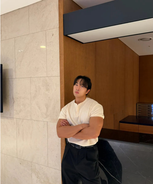 PACIENCIA(パシエンシア)の「マッスルフィットワッフルヘンリーネック半袖 IVORY(Tシャツ/カットソー・メンズ・その他・X-LARGE/XX-LARGE/LARGE)」の8枚目の写真