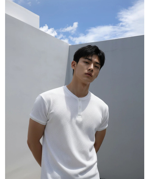 PACIENCIA(パシエンシア)の「マッスルフィットワッフルヘンリーネック半袖 IVORY(Tシャツ/カットソー・メンズ・その他・X-LARGE/XX-LARGE/LARGE)」の9枚目の写真
