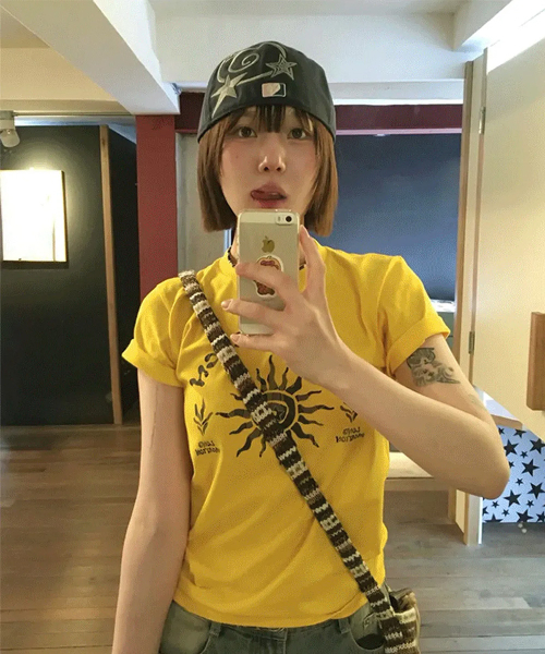 COSO（コソ）の「CCカラーアートワーククロップTシャツ（イエロー）（Tシャツ/カットソー・レディース・イエロー・SMALL/MEDIUM）」の2枚目の写真