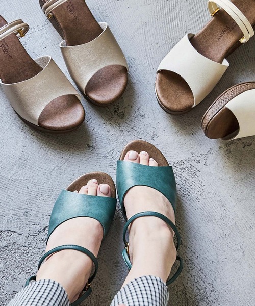 Fashion Letter(ファッションレター)の「日本製 ストラップ付きローヒールサボサンダル 痛くないサンダル(サンダル・レディース・グリーン/ブラック/ホワイト/ベージュ系その他/ゴールド・LL/L/M/S)」の4枚目の写真