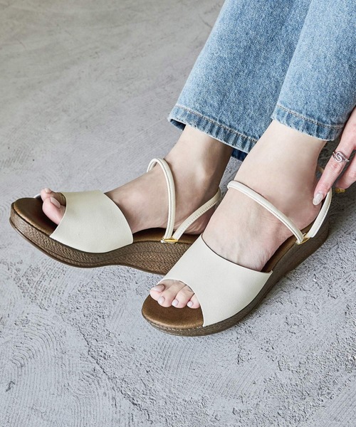 Fashion Letter(ファッションレター)の「日本製 ストラップ付きローヒールサボサンダル 痛くないサンダル(サンダル・レディース・グリーン/ブラック/ホワイト/ベージュ系その他/ゴールド・LL/L/M/S)」の15枚目の写真