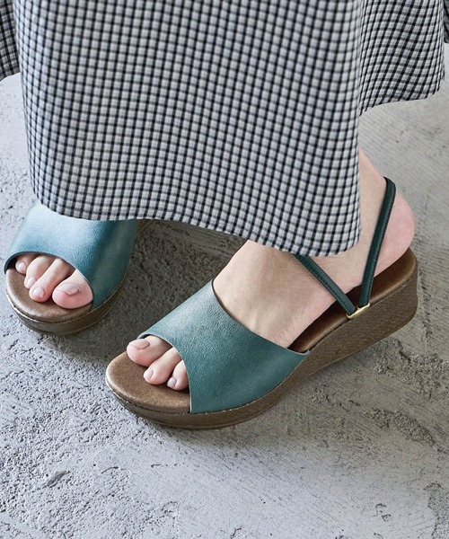 Fashion Letter(ファッションレター)の「日本製 ストラップ付きローヒールサボサンダル 痛くないサンダル(サンダル・レディース・グリーン/ブラック/ホワイト/ベージュ系その他/ゴールド・LL/L/M/S)」の22枚目の写真