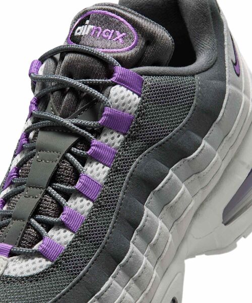 NIKE(ナイキ)の「ナイキ エア マックス 95 ビッグバブル "OG" メンズシューズ / Nike Air Max 95 Big Bubble "OG" Men's Shoes HM4740-012 Photon Dust(スニーカー・メンズ・グレー系その他・26/26.5/27/27.5/28/25/25.5/28.5/30/24.5/29/24/29.5)」の7枚目の写真