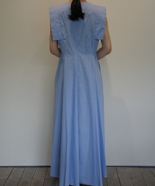 CLANE(クラネ)の「CLANE SQUARE SLEEVE ONEPIECE(ワンピース・レディース・ブラック/ブルー・1/2)」の6枚目の写真
