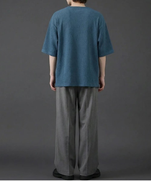revertical（リバーティカル）の「ワッフル素材Vネック半袖Tシャツ／リラックスシルエット（Tシャツ/カットソー・メンズ・ブラック/グレイッシュベージュ/ブルーグリーン・SMALL/LARGE/MEDIUM）」の17枚目の写真