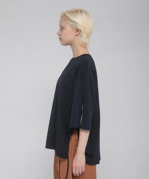 LAATO(ラート)の「shirring over tee(Tシャツ/カットソー・レディース・ブラウン/ネイビー/イエロー・FREE)」の4枚目の写真