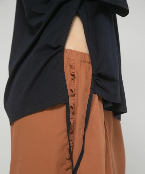 LAATO(ラート)の「shirring over tee(Tシャツ/カットソー・レディース・ブラウン/ネイビー/イエロー・FREE)」の7枚目の写真