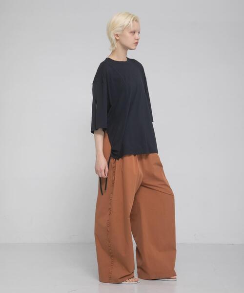 LAATO(ラート)の「shirring over tee(Tシャツ/カットソー・レディース・ブラウン/ネイビー/イエロー・FREE)」の9枚目の写真