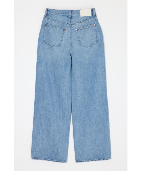 MOUSSY(マウジー)の「TUCK WIDE LIGHT STRAIGHT(デニムパンツ・レディース・ワンウォッシュ/ライトブルー・0/1/2)」の16枚目の写真