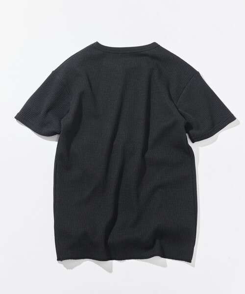 NAUTICA(ノーティカ)の「NAUTICA/ノーティカ Essentials タイトフィット S/S クルーネック ワッフルTシャツ(Tシャツ/カットソー・メンズ・ブラック/グレー/ホワイト/チャコールグレー・LARGE/MEDIUM/SMALL/X-LARGE/XX-LARGE)」の22枚目の写真