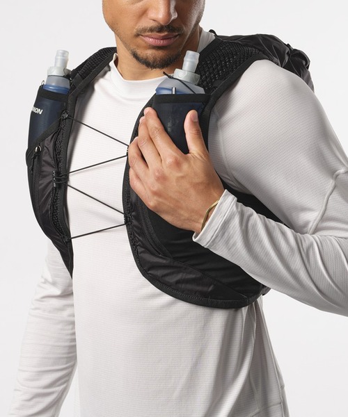 SALOMON(サロモン)の「【SALOMON】ACTIVE SKIN 12 SET(バックパック/リュック・レディース・ブラック・L/M/S/XL)」の3枚目の写真