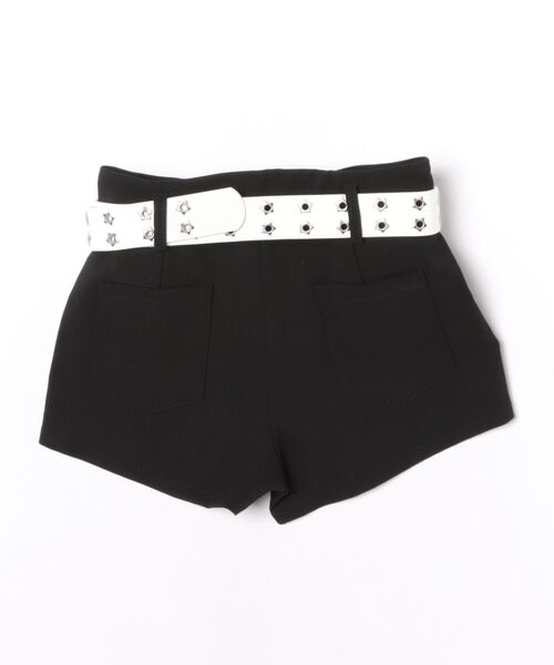 Chiina(チーナ)の「Chiina / スタースタッズベルト付ショートパンツ(チノパンツ・レディース・ブラック/ホワイト・MEDIUM/SMALL)」の12枚目の写真
