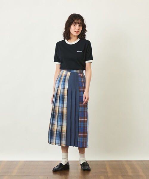 MACKINTOSH PHILOSOPHY（ﾏｯｷﾝﾄｯｼｭ ﾌｨﾛｿﾌｨｰ）の「GREY LABEL リンガーロゴTシャツ（Tシャツ/カットソー・レディース・ブルー/イエロー/オフホワイト/ブラック・2）」の17枚目の写真