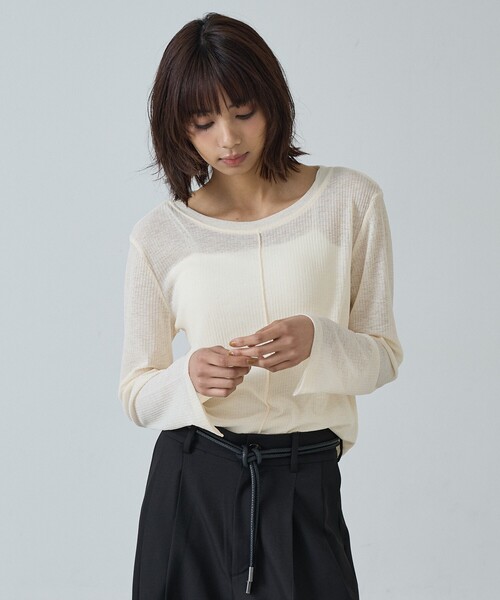 abahouse mavie(アバハウスマヴィ)の「【ヘルシーな透け感】シアーフライスロンT(Tシャツ/カットソー・レディース・モカ/アイボリー/サックスブルー/ブラック/オフホワイト・フリー)」の11枚目の写真